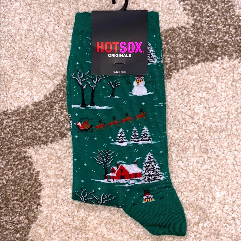 Hot Sox women’s crew socks for holidays